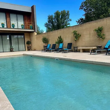 Vila Provencal With Garden & Pool