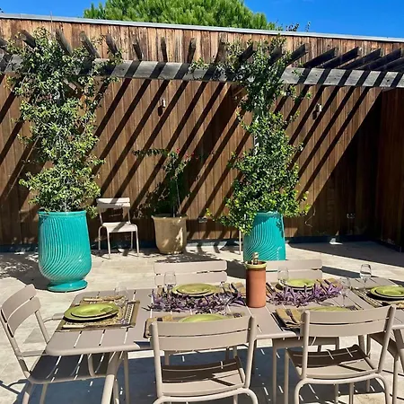 Provencal With Garden & Pool