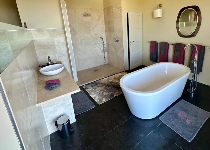 Vila Provencal With Garden & Pool *